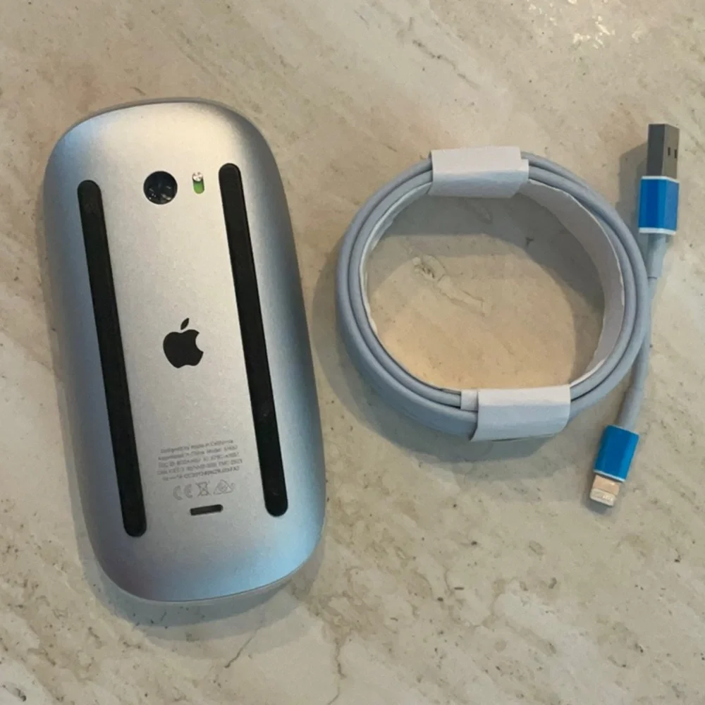 Apple Magic Mouse 2 Wireless Model A1657 & Charging Cable